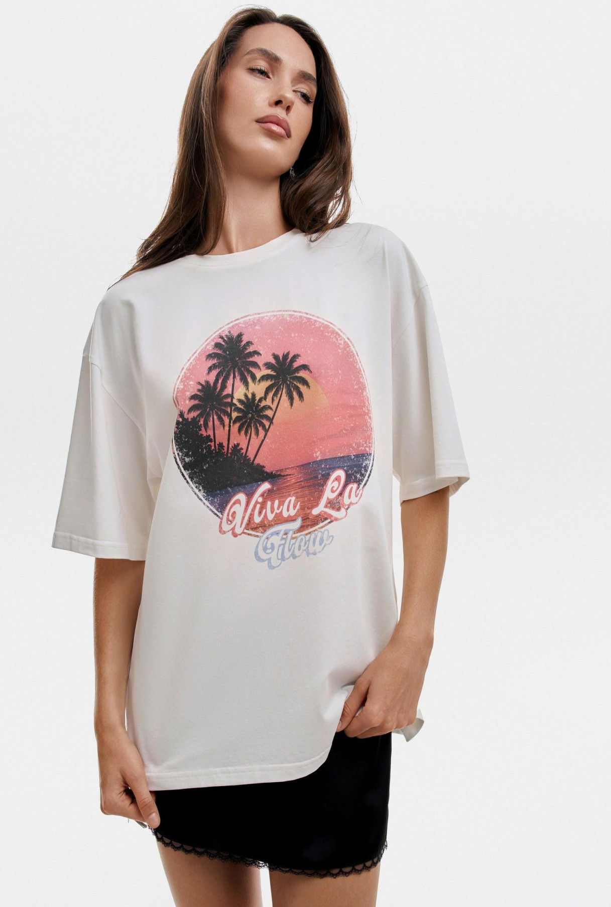 Футболка oversize "Viva La Flow" молочного цвета фото 1
