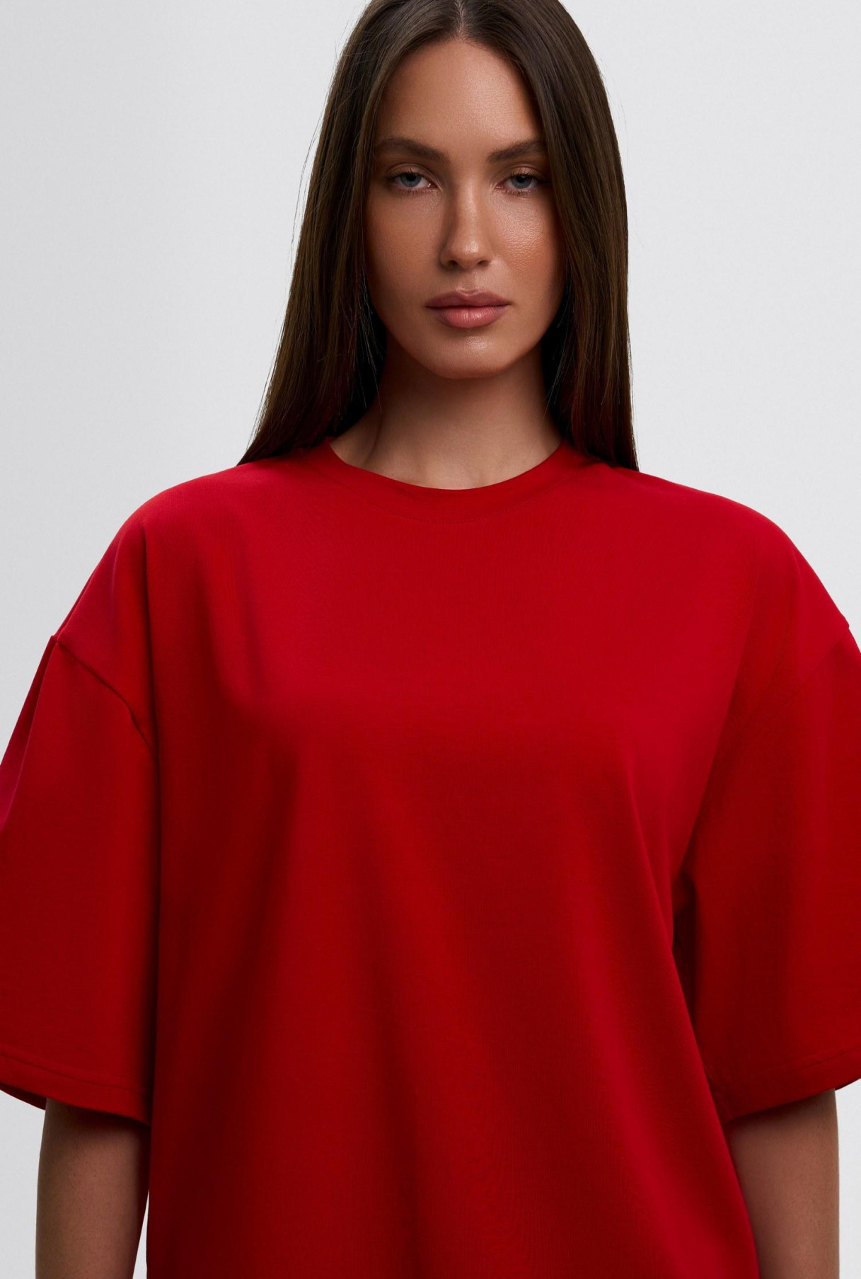 Базовая футболка oversize красного цвета фото 2